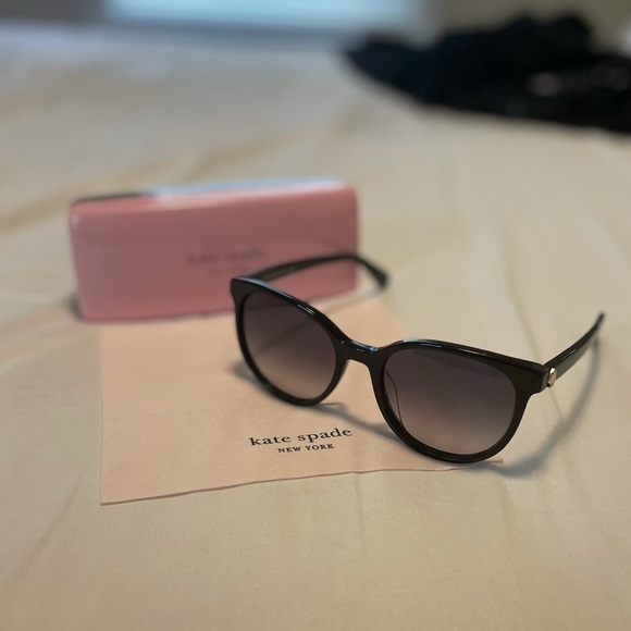 Kate Spade ♠️ Melanie Sunglasses NWOT - Picture 4 of 9